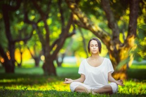开云体育在线-极光寒流席卷绿茵，冰岛绝境爆发击溃日耳曼战车，登贝莱领衔演绎紧凑攻防