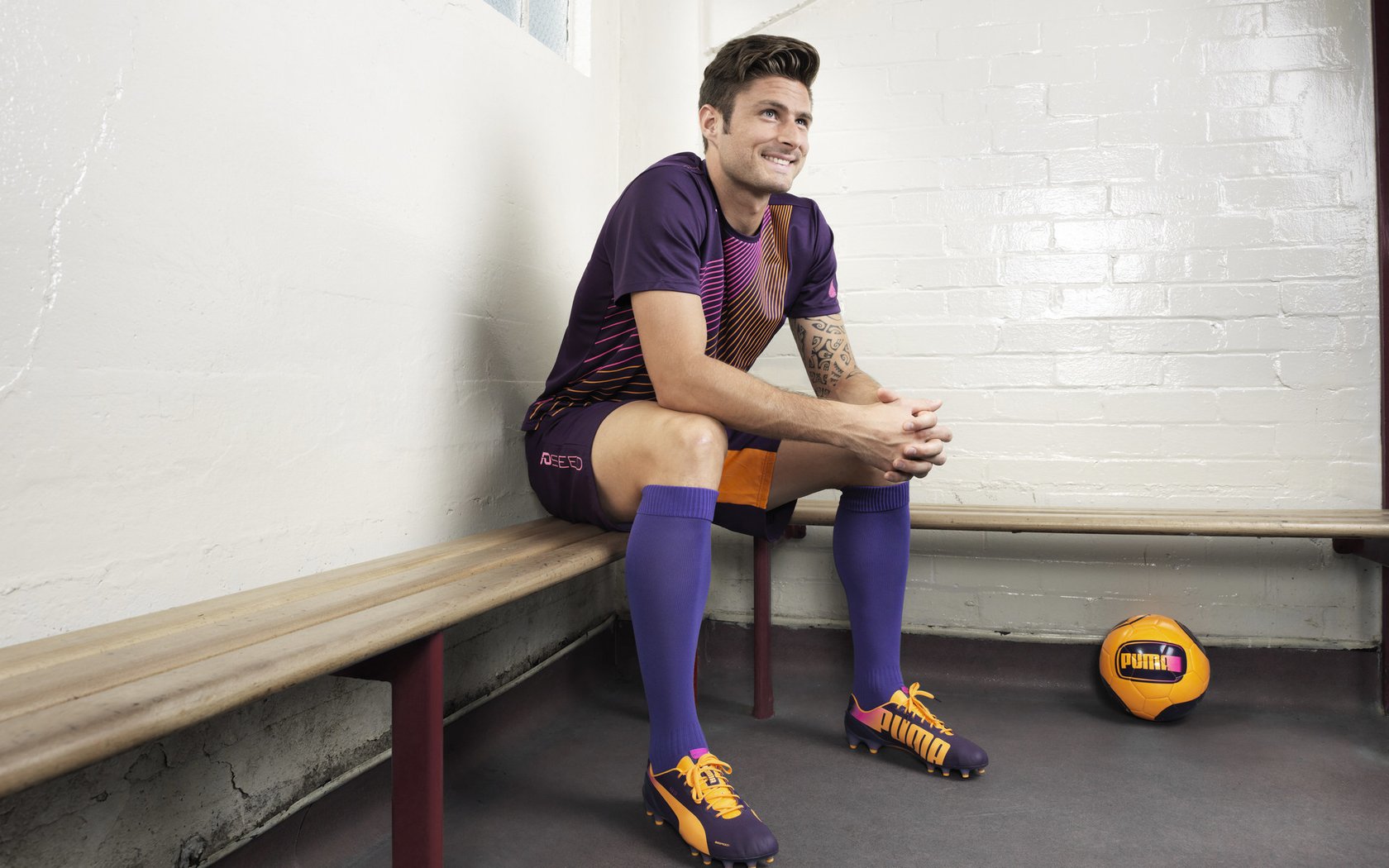 乌克兰对阵拉齐奥，基米希的手术刀与地缘政治的绿茵场