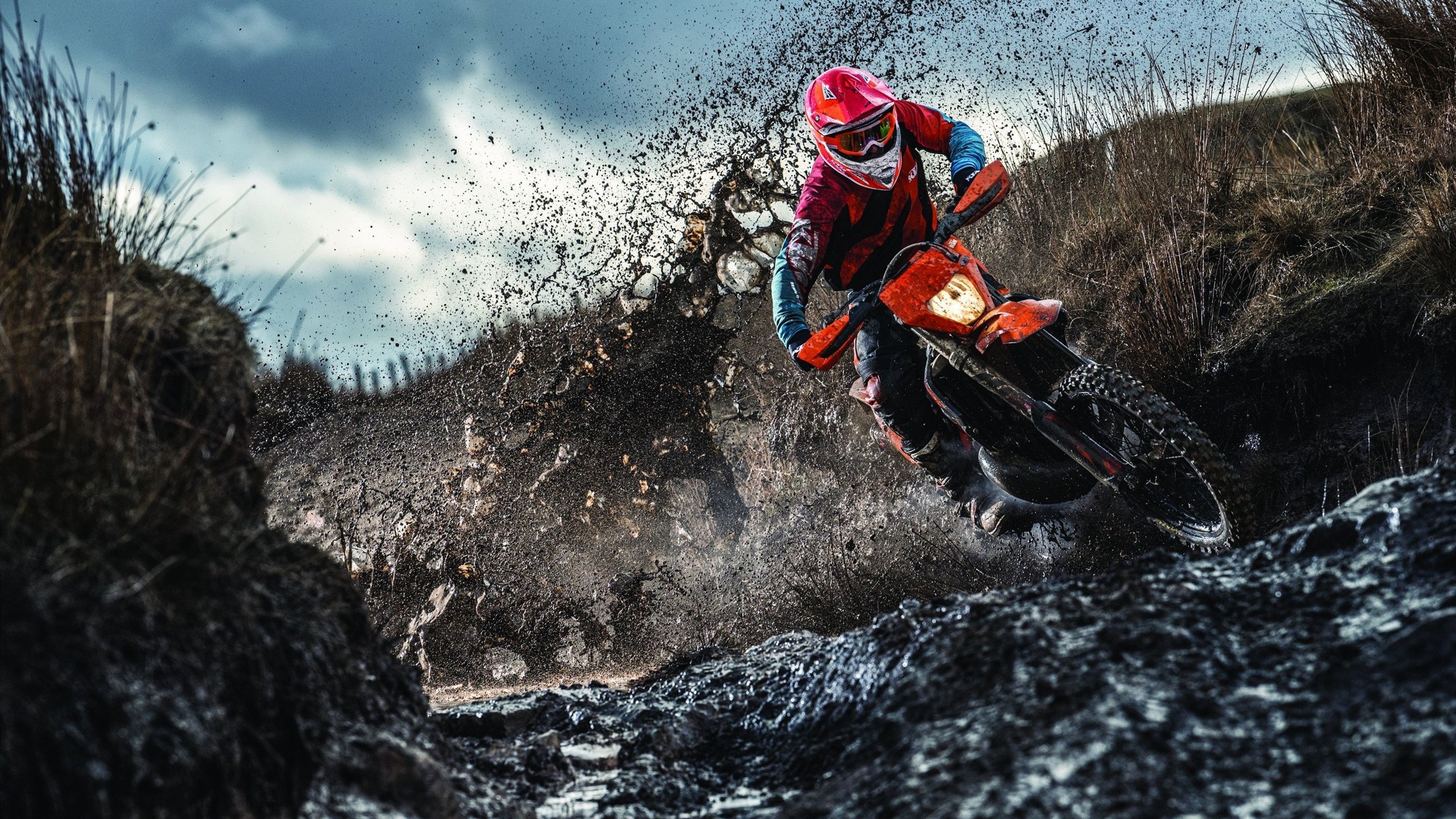 乌拉圭对阵威尔士，恩佐点燃赛场，绿茵场上刮起南美旋风